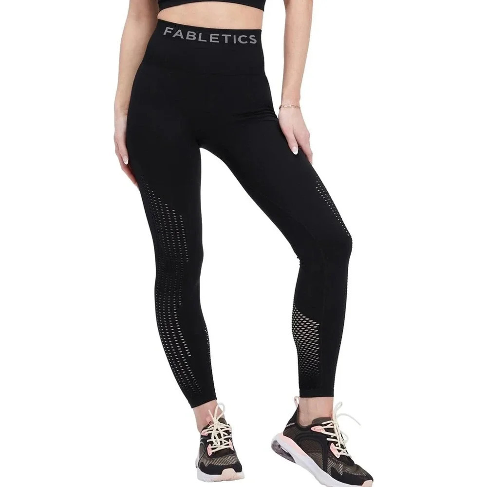 Fabletics Women's Sync Seamless High-Waisted 7/8 Legging